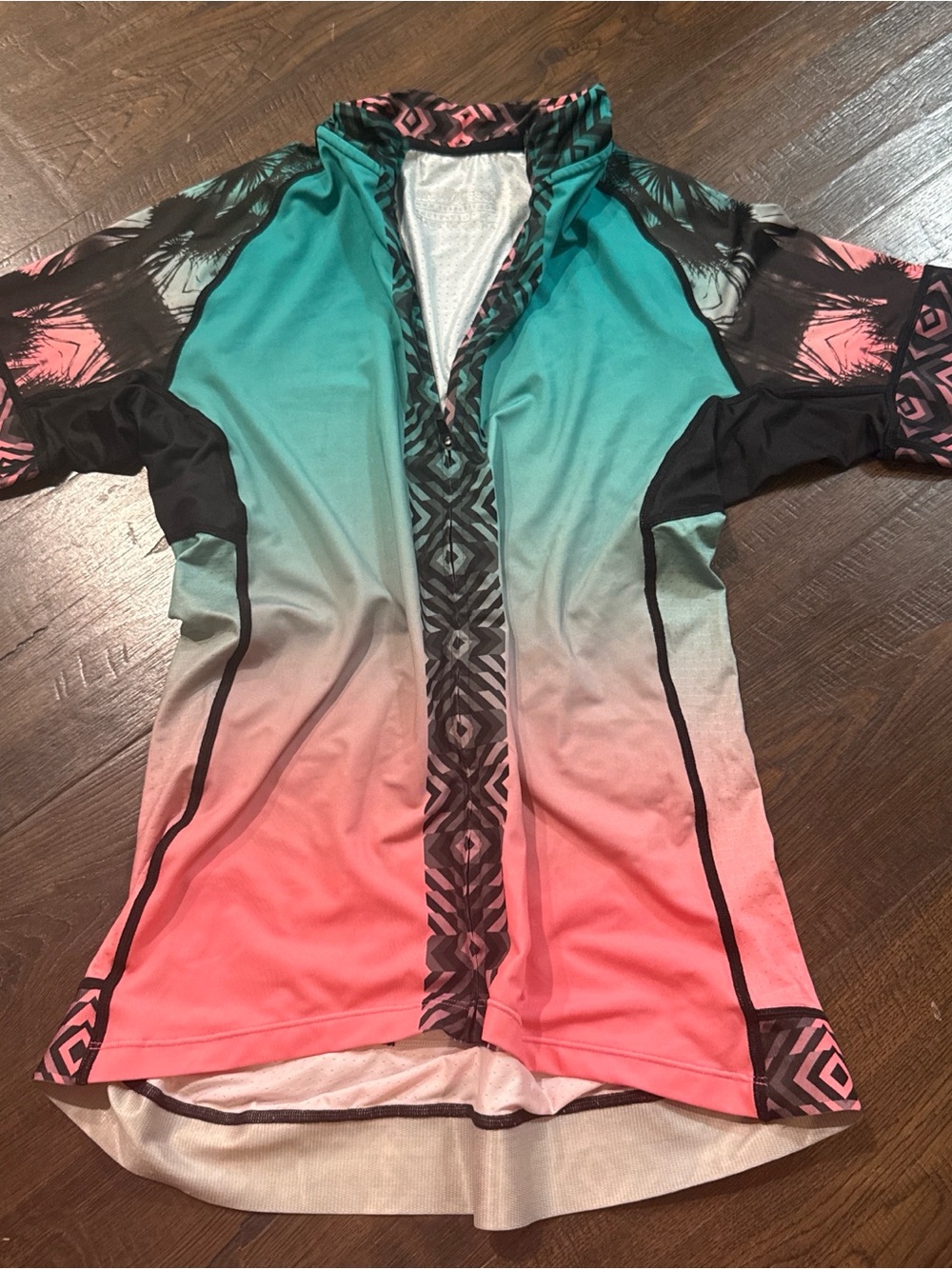 shebeest Cycling Jersey in Teal, Coral & Black | Medium - Picture 3 of 5